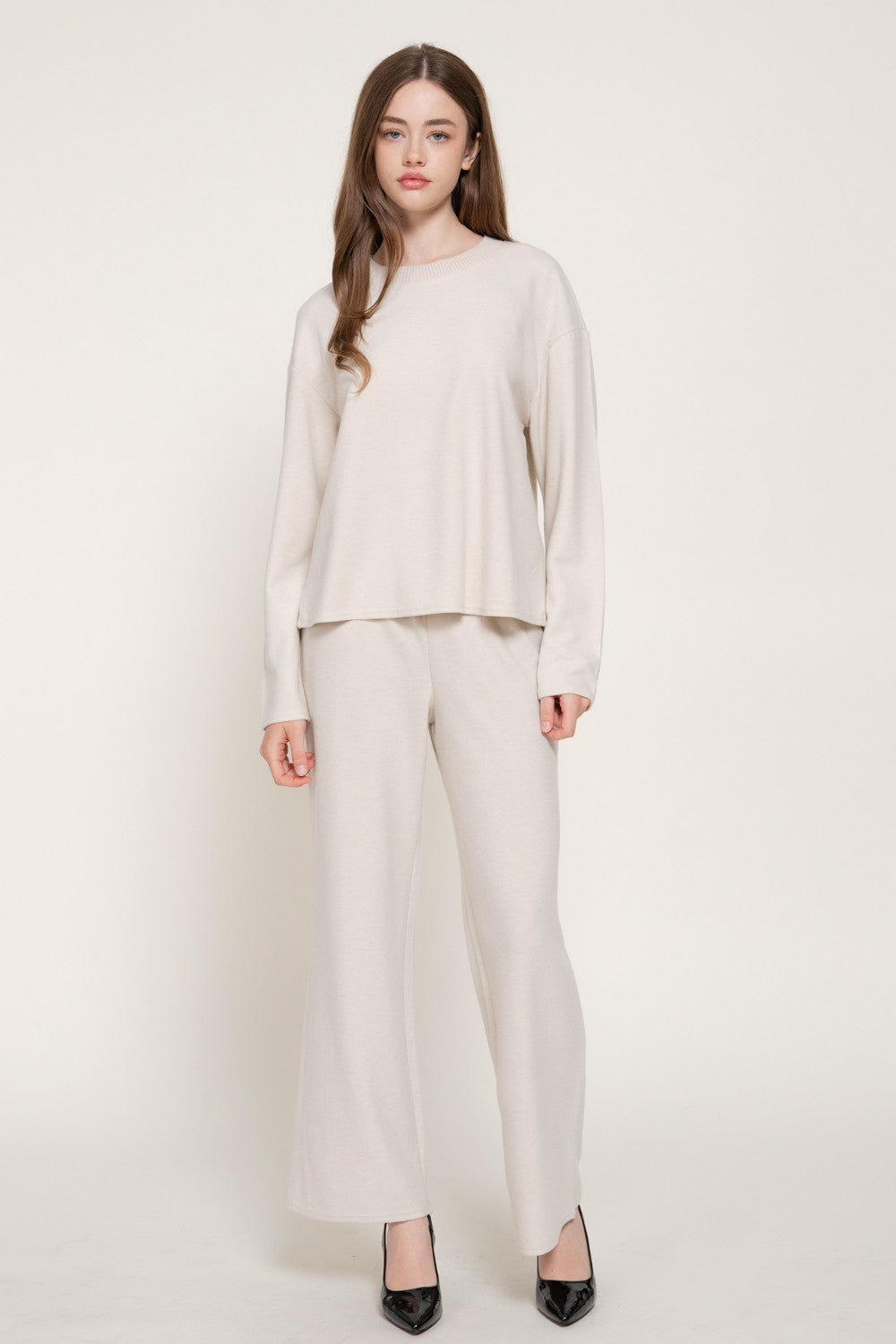 Long Sleeve Round Neck Soft Knit Top