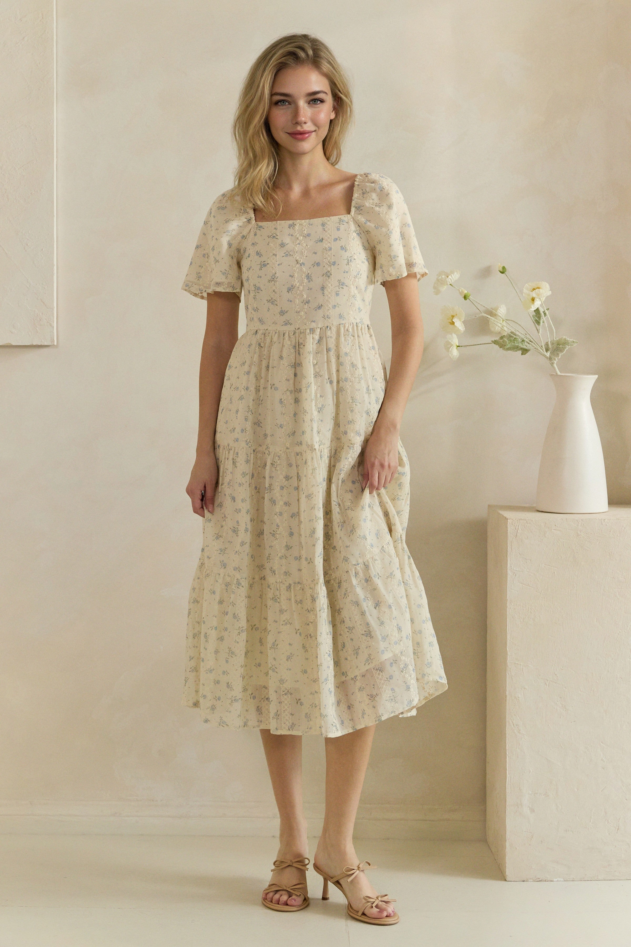 Plus Size Ditsy Floral Tiered Square Neck Midi Dress