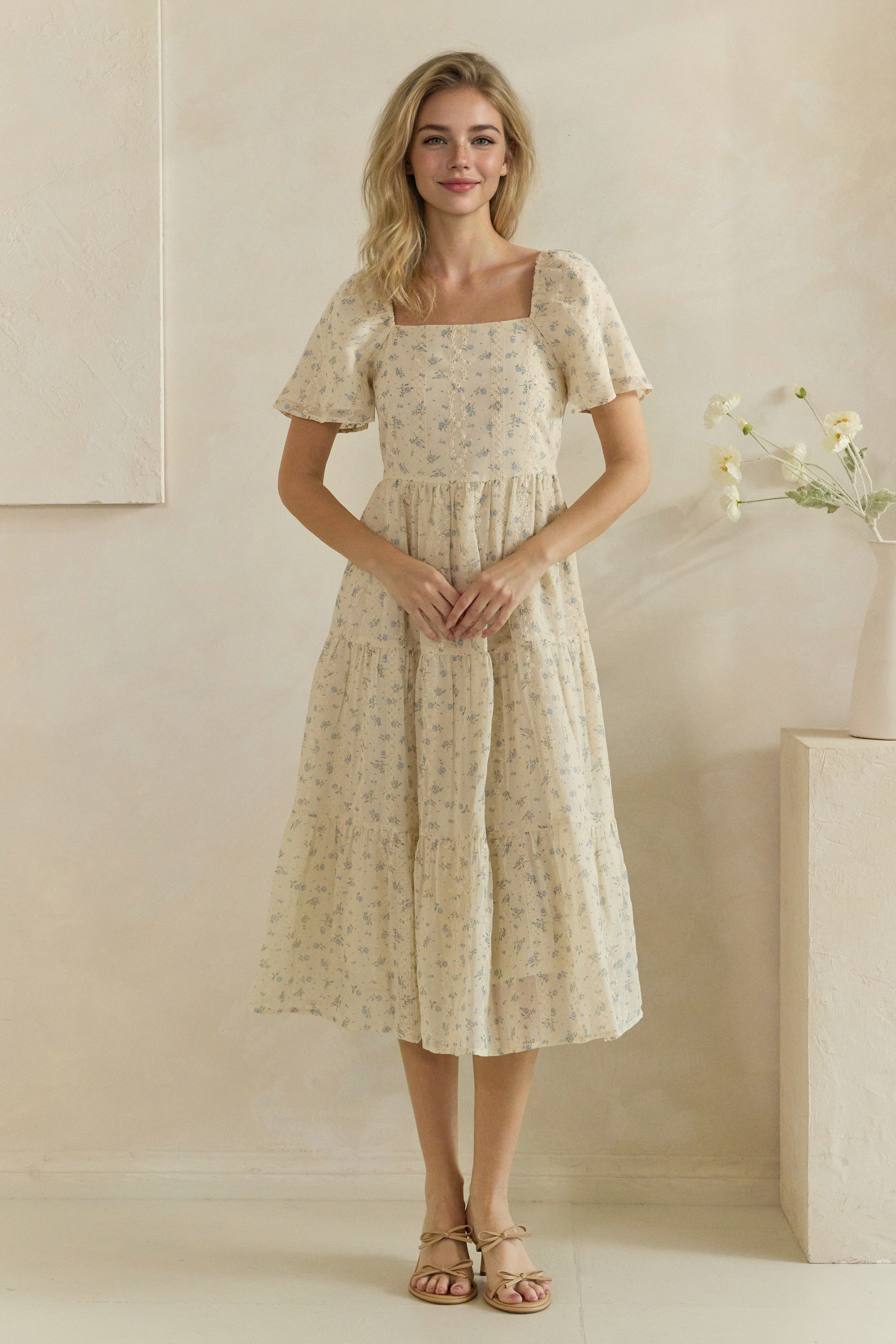 Plus Size Ditsy Floral Tiered Square Neck Midi Dress