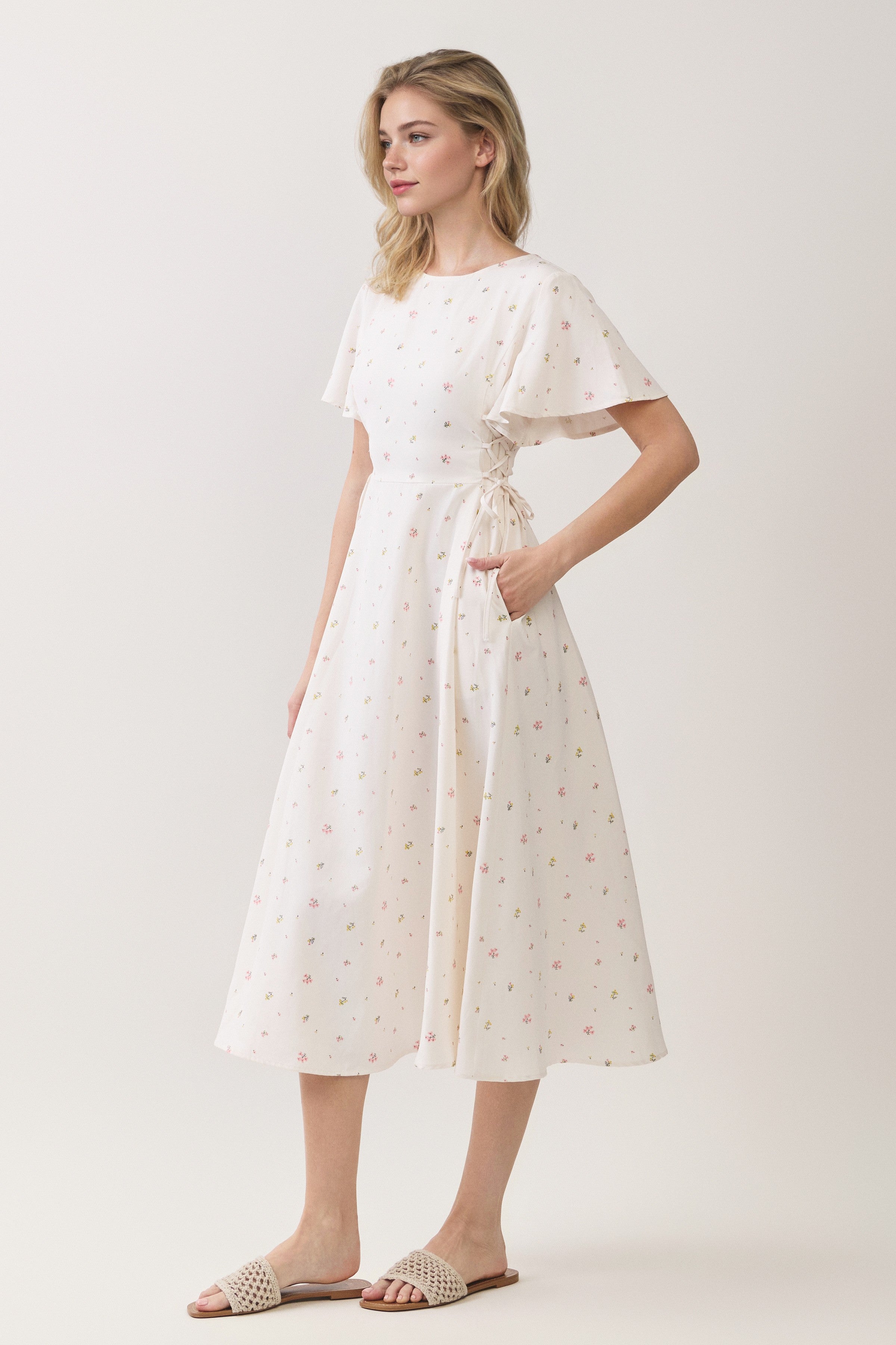 Ditsy Floral Lace Up Waist Midi Dress