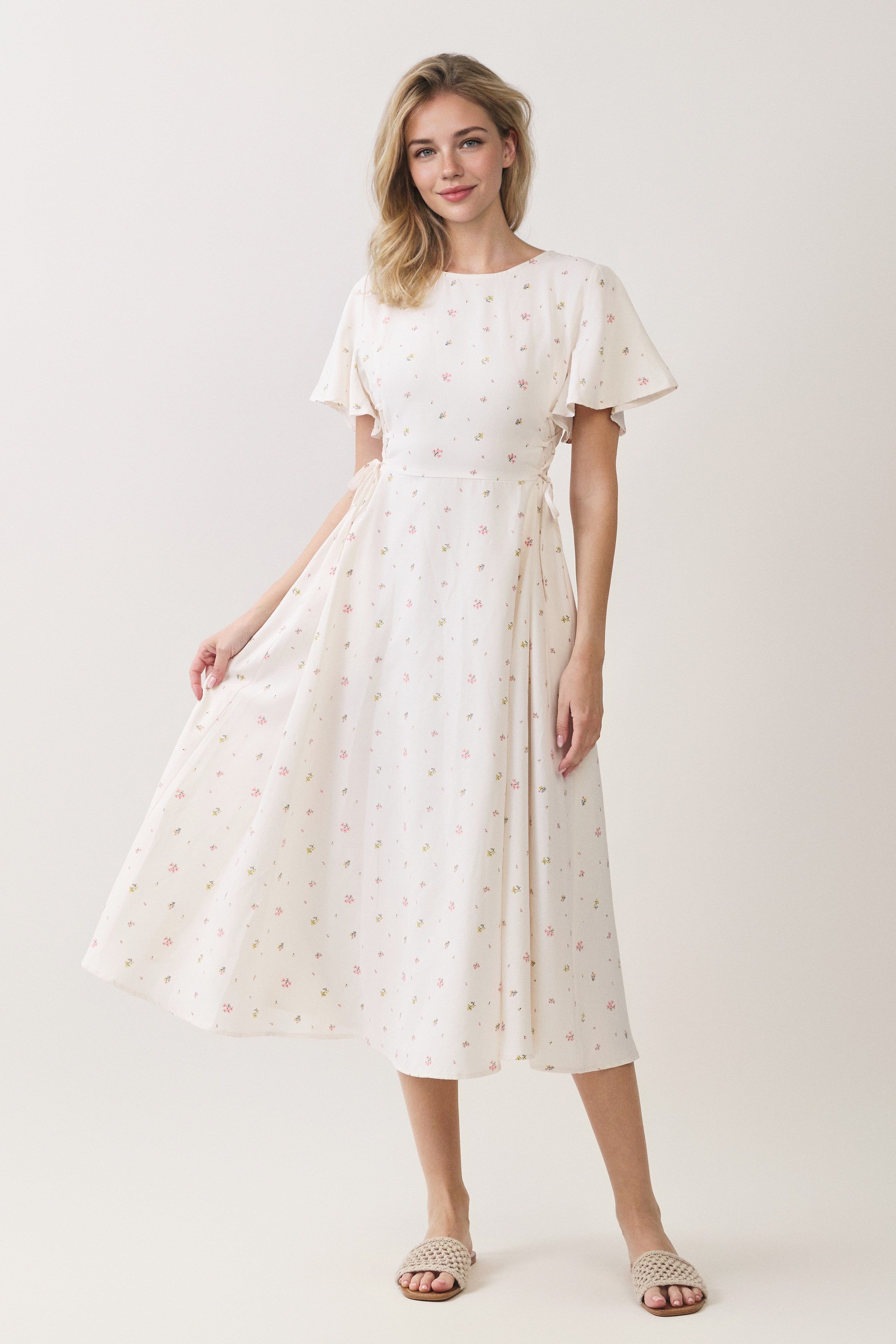 Ditsy Floral Lace Up Waist Midi Dress