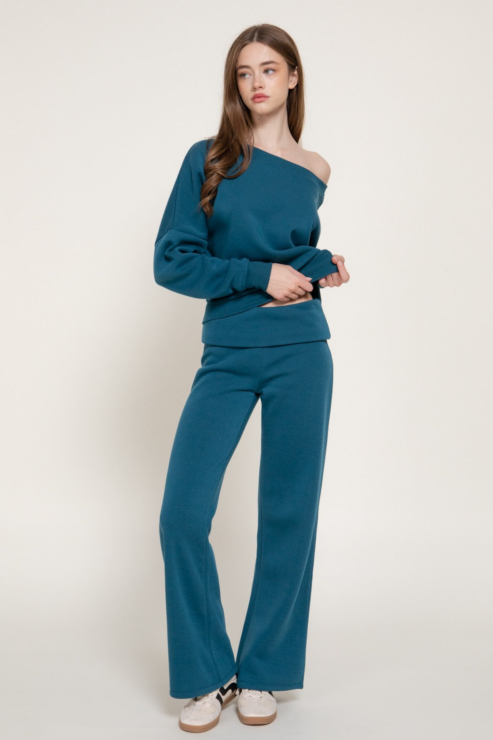 Asymmetrical Sweatshirt & Swetapants Set