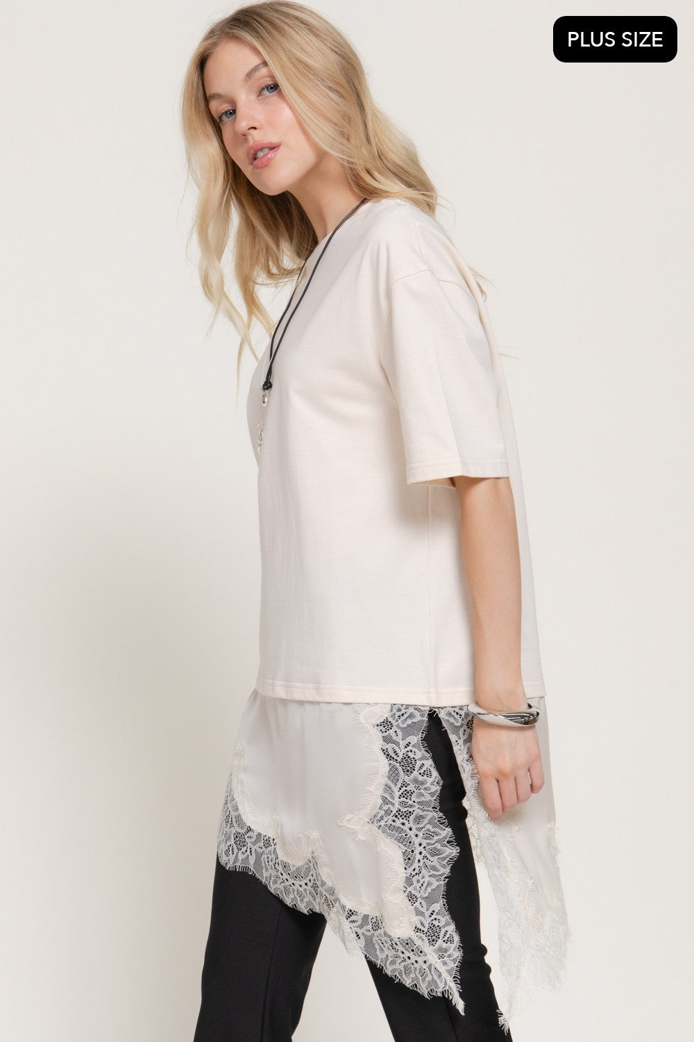 Short Slv Asymmetrical Hem Tonal Lace Knit Top