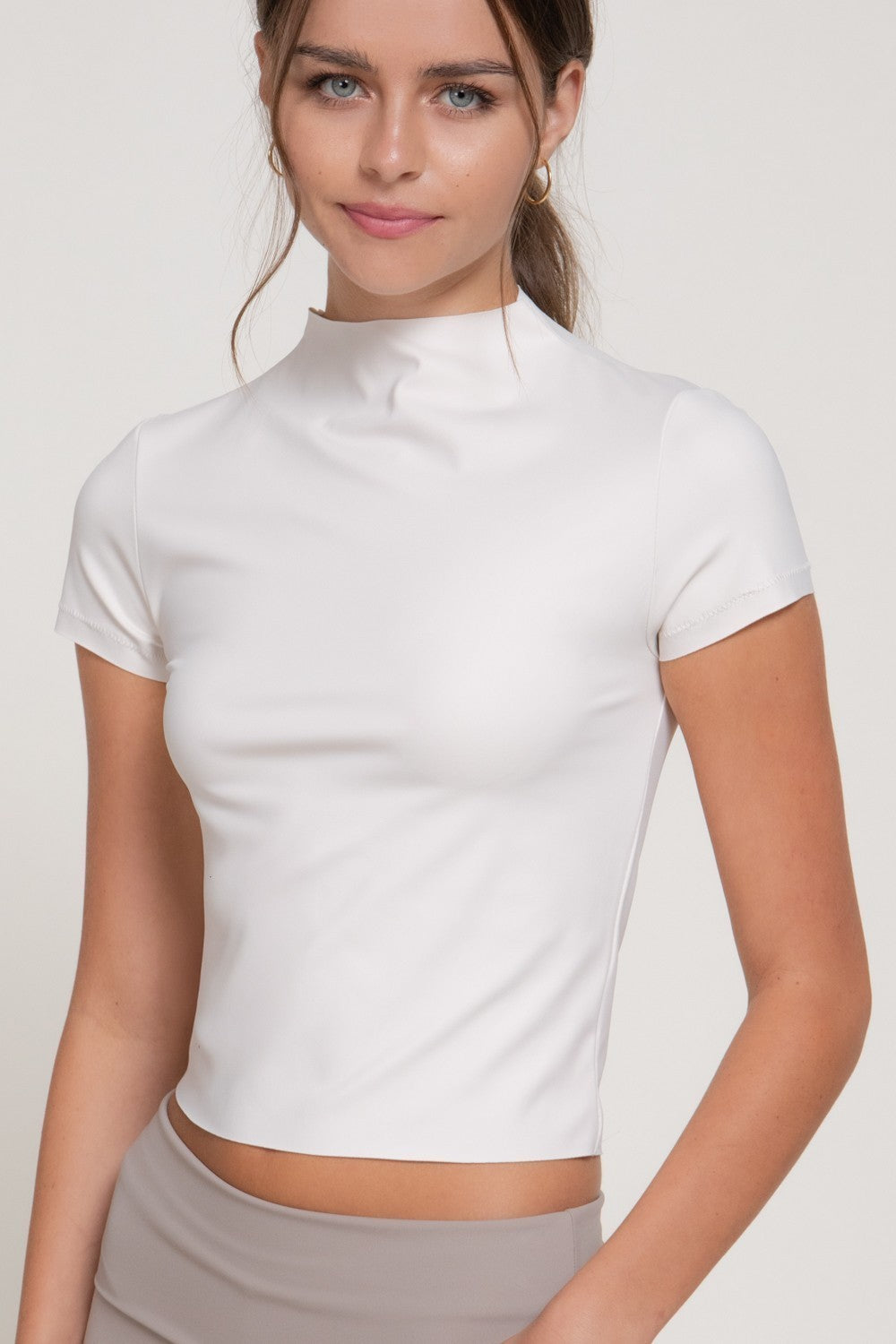 Short Slv High Neck Workout Top