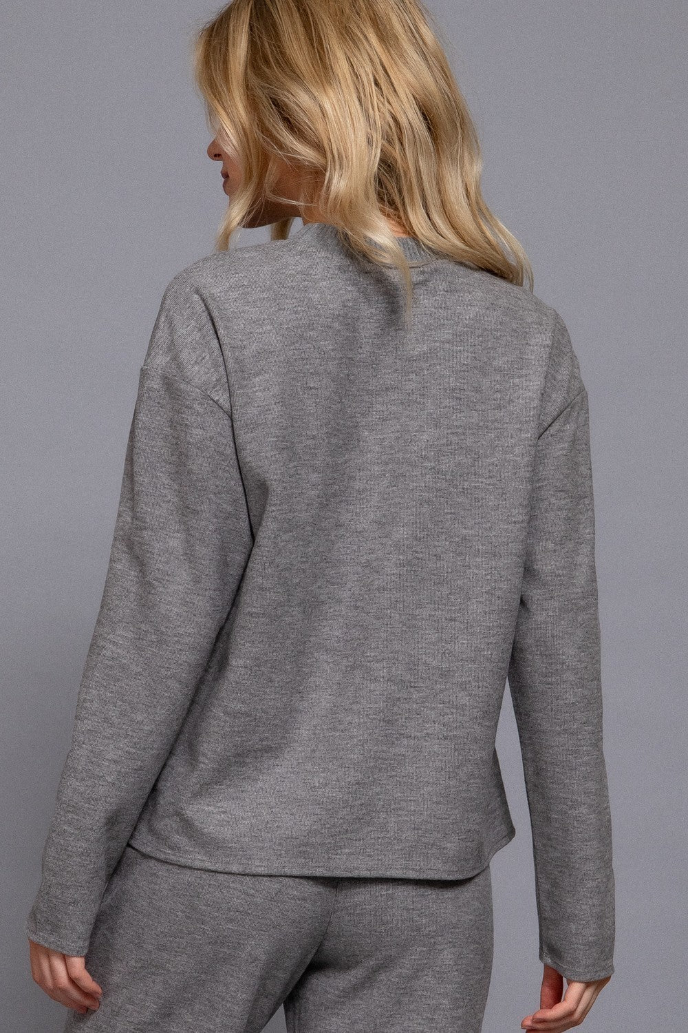 Long Sleeve Round Neck Soft Knit Top