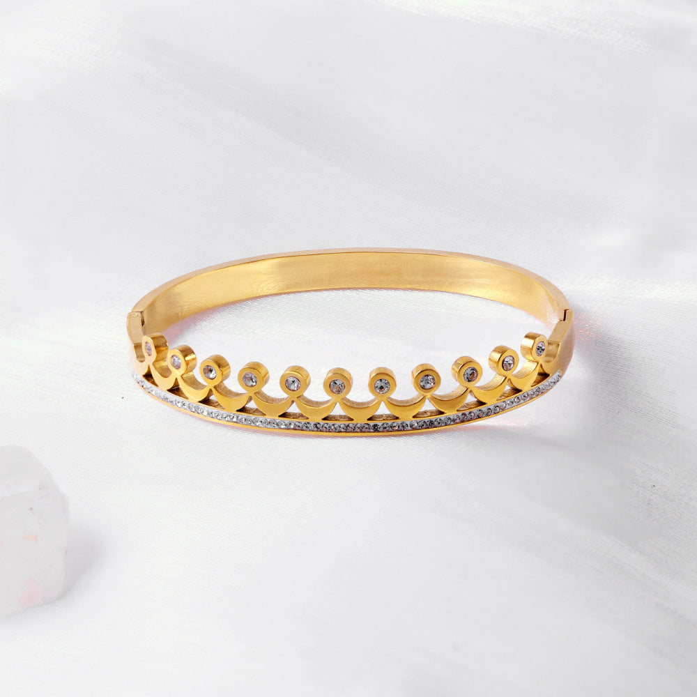 Anastasia Bangle Stella Harte