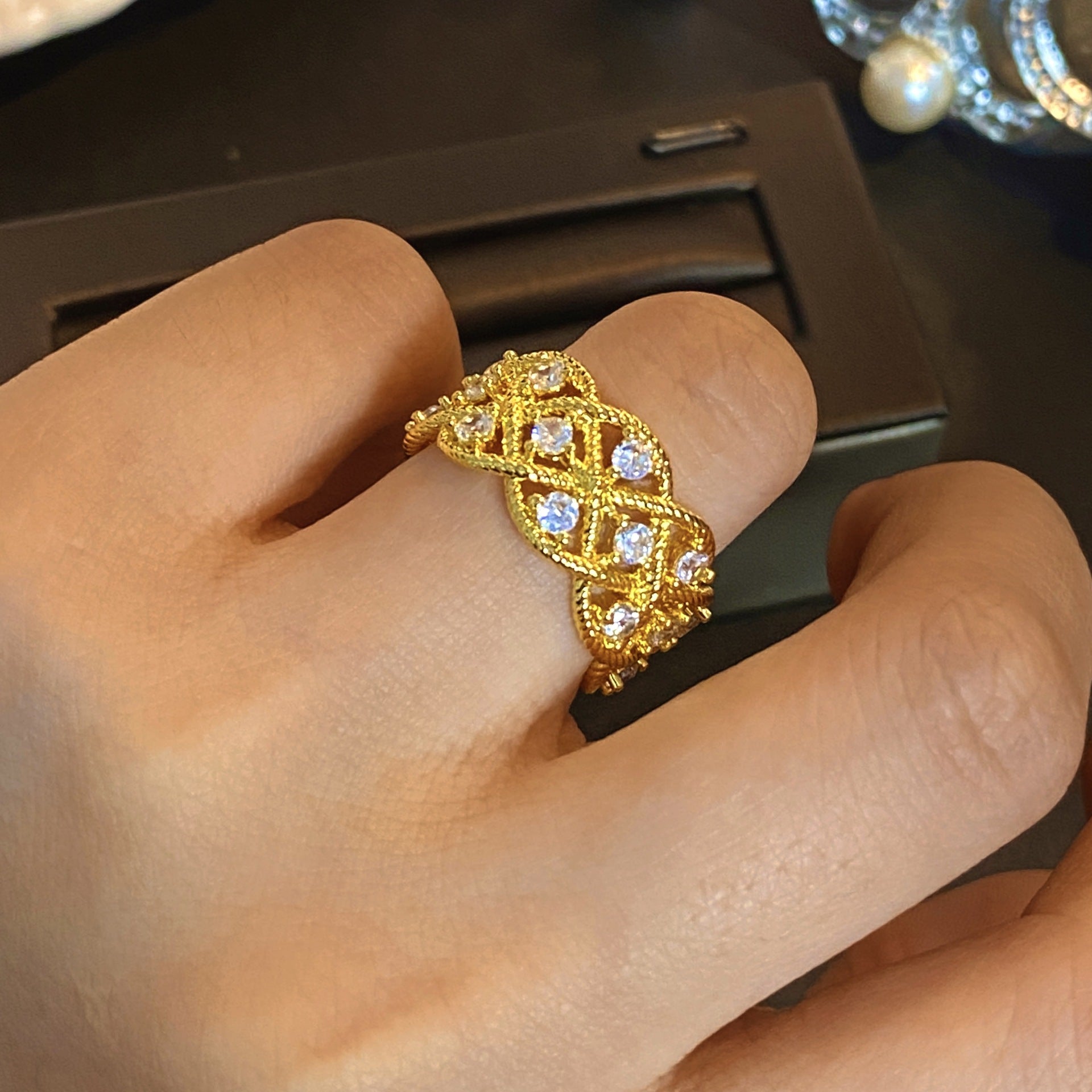 The Eternal Elegance Ring Stella Harte