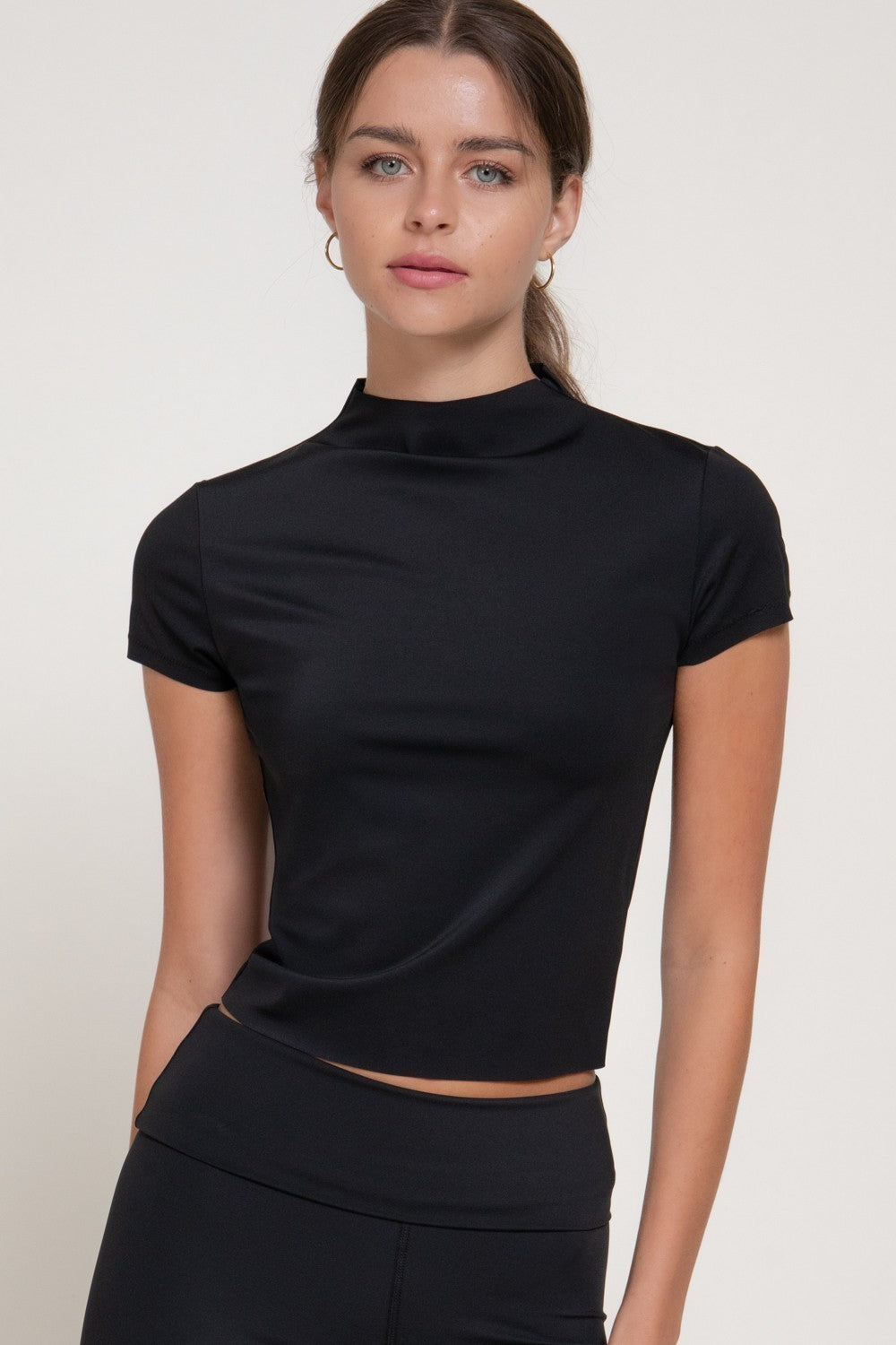 Short Slv High Neck Workout Top