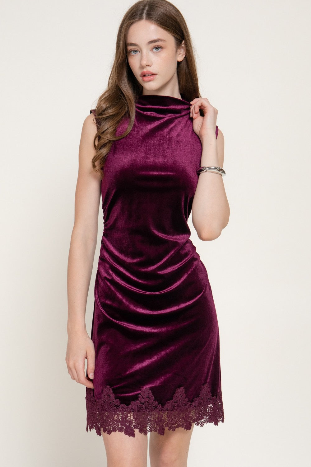 Sleeveless Hight Neck Velvet Mini Dress