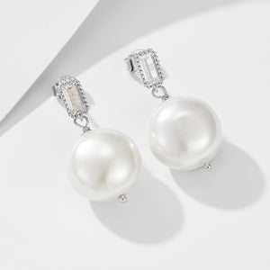 Juliette’s ShellButton Earrings