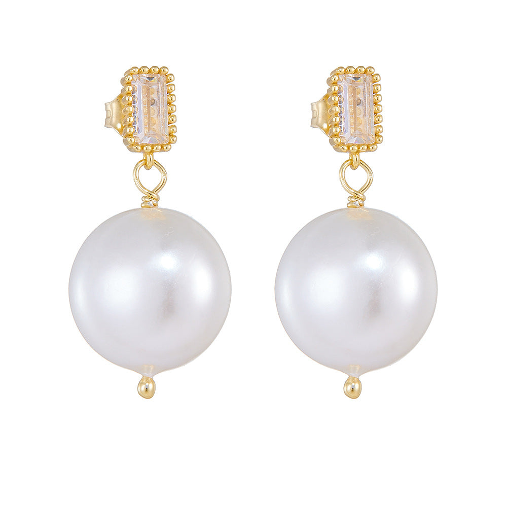 Juliette’s ShellButton Earrings