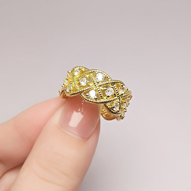 The Eternal Elegance Ring Stella Harte