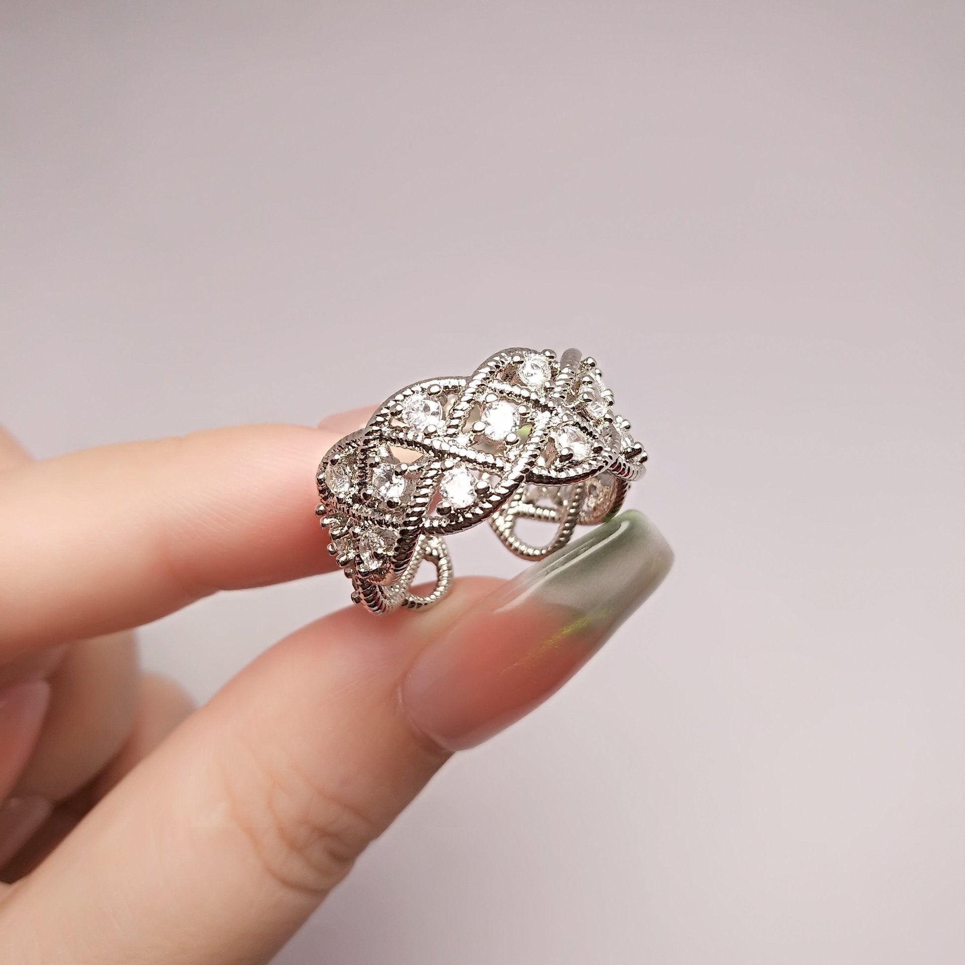 The Eternal Elegance Ring Stella Harte