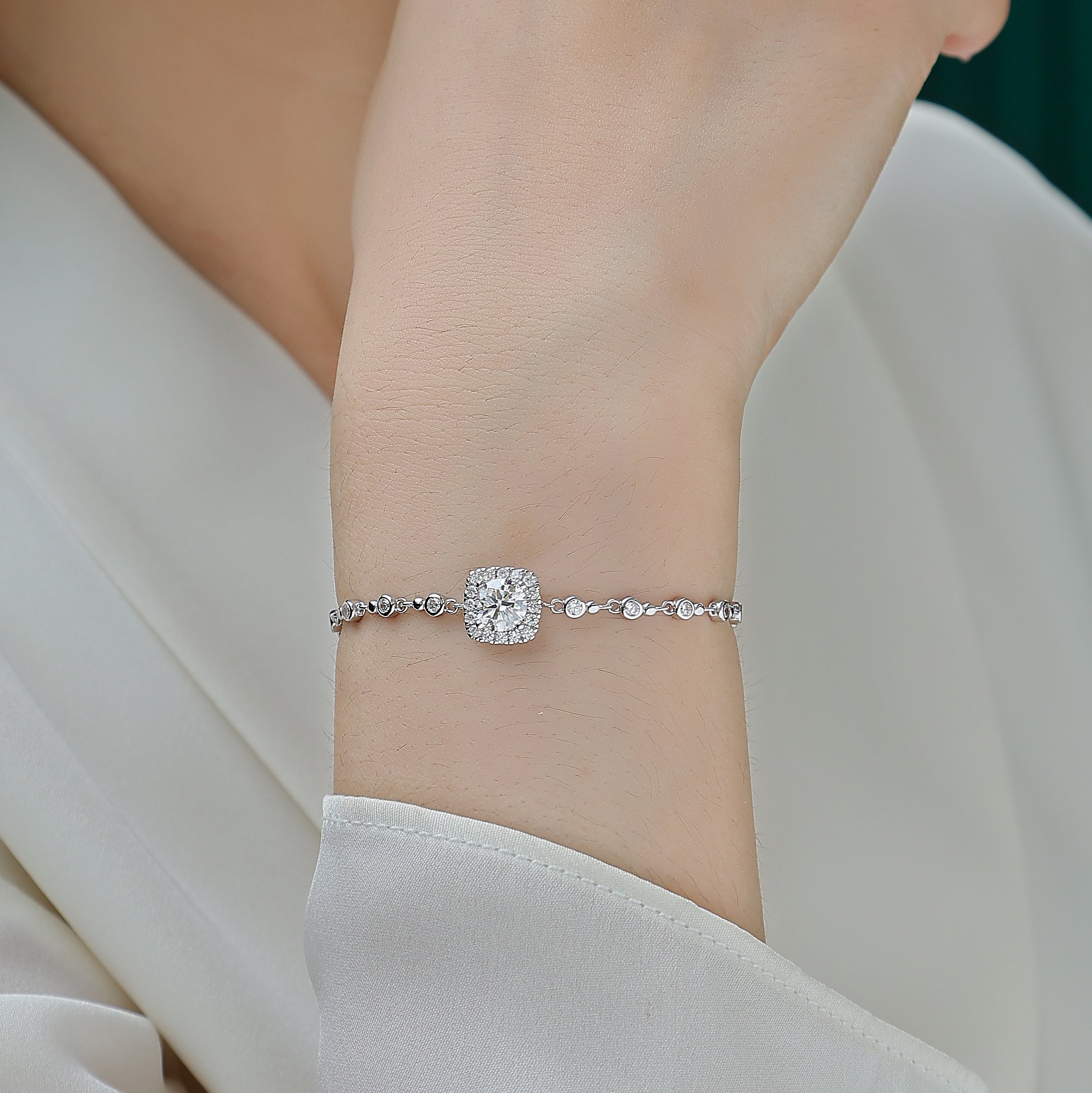 Eternal Halo Square Bracelet Stella Harte