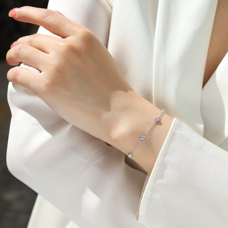 Starlit Bezel Chain Bracelet