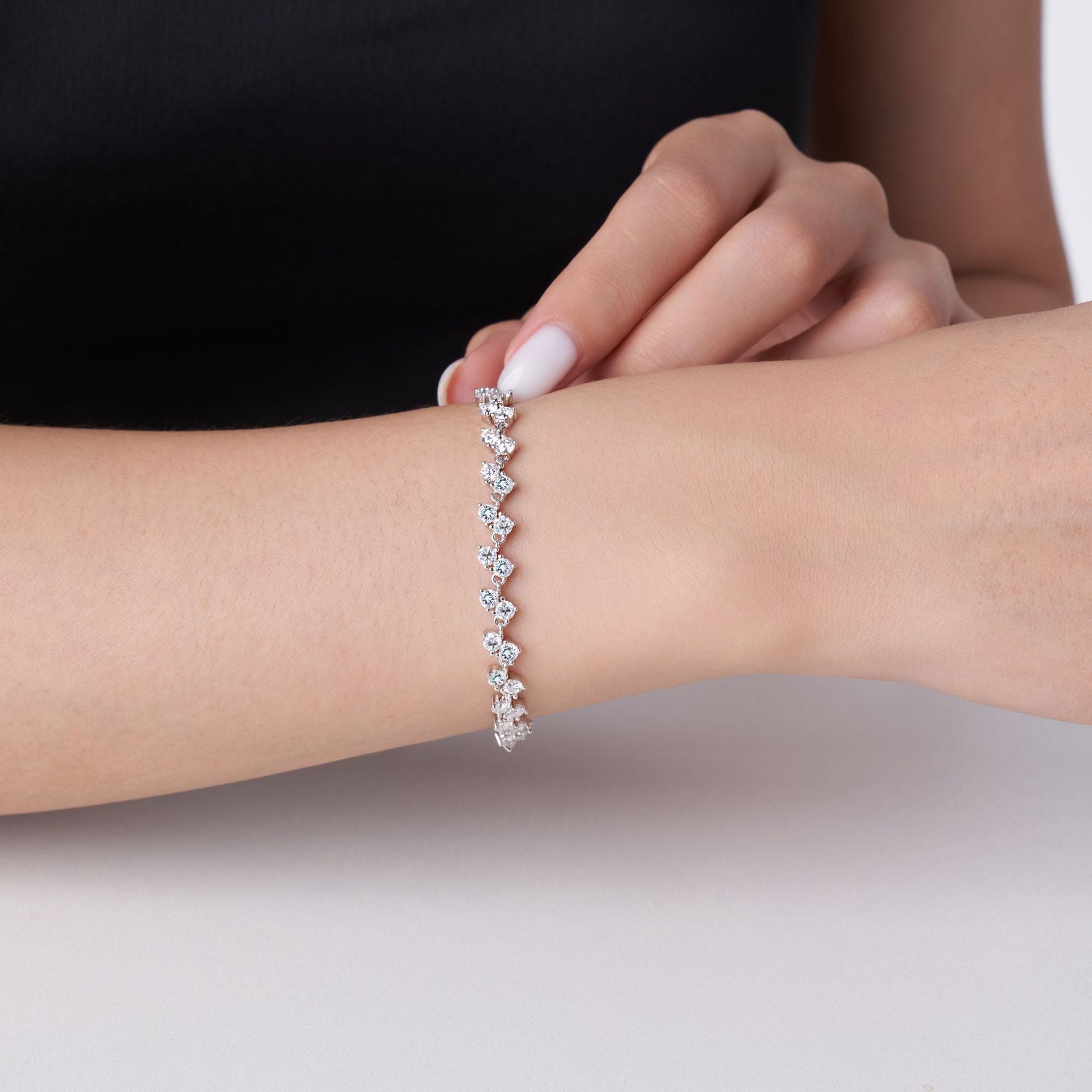 Teardrop Heart Whisper Bracelet