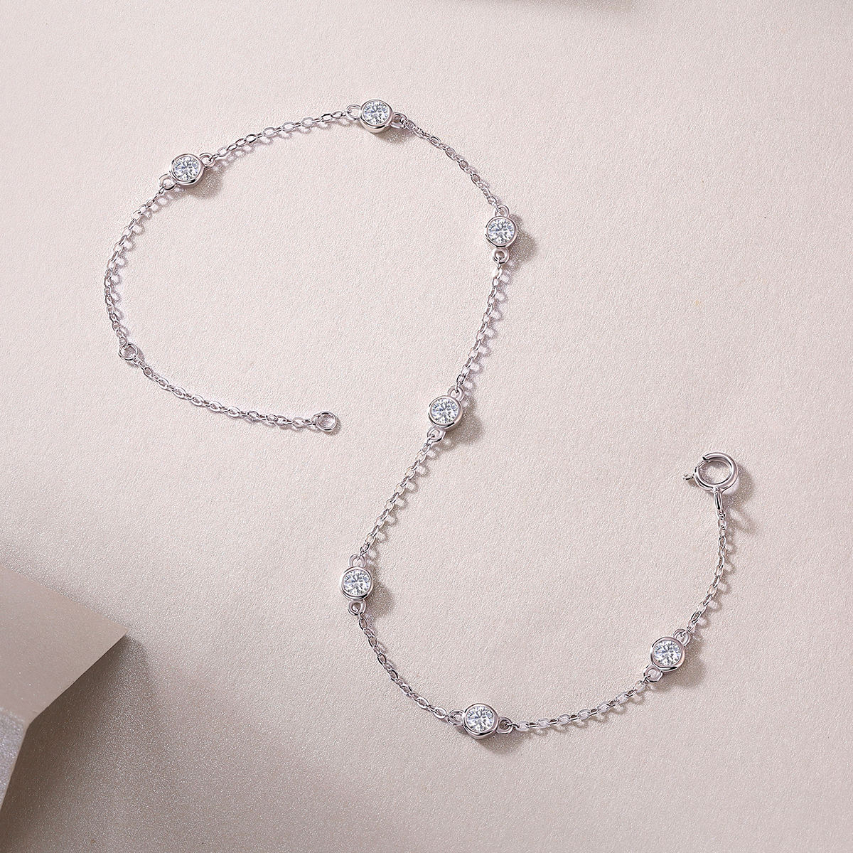 Starlit Bezel Chain Bracelet