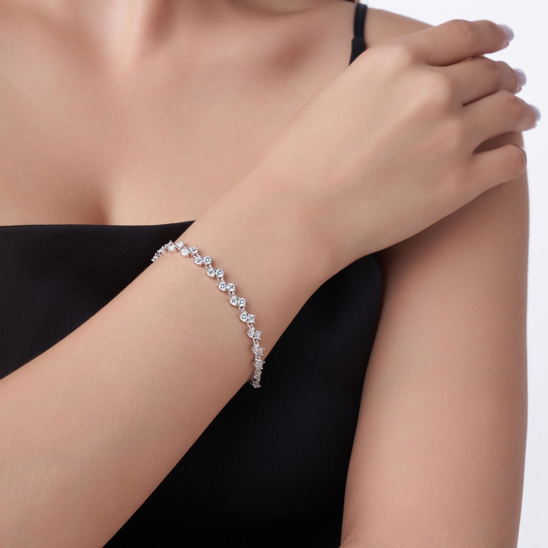 Teardrop Heart Whisper Bracelet