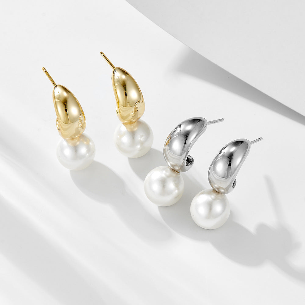 Clara’s PearlCrescent Earrings Stella Harte
