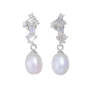 Elise’s PearlFrost Earrings