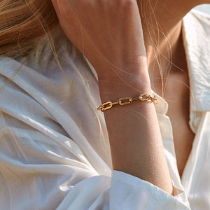 Golden Oval Link Bracelet