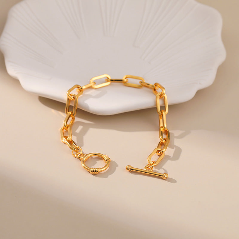 Golden Oval Link Bracelet