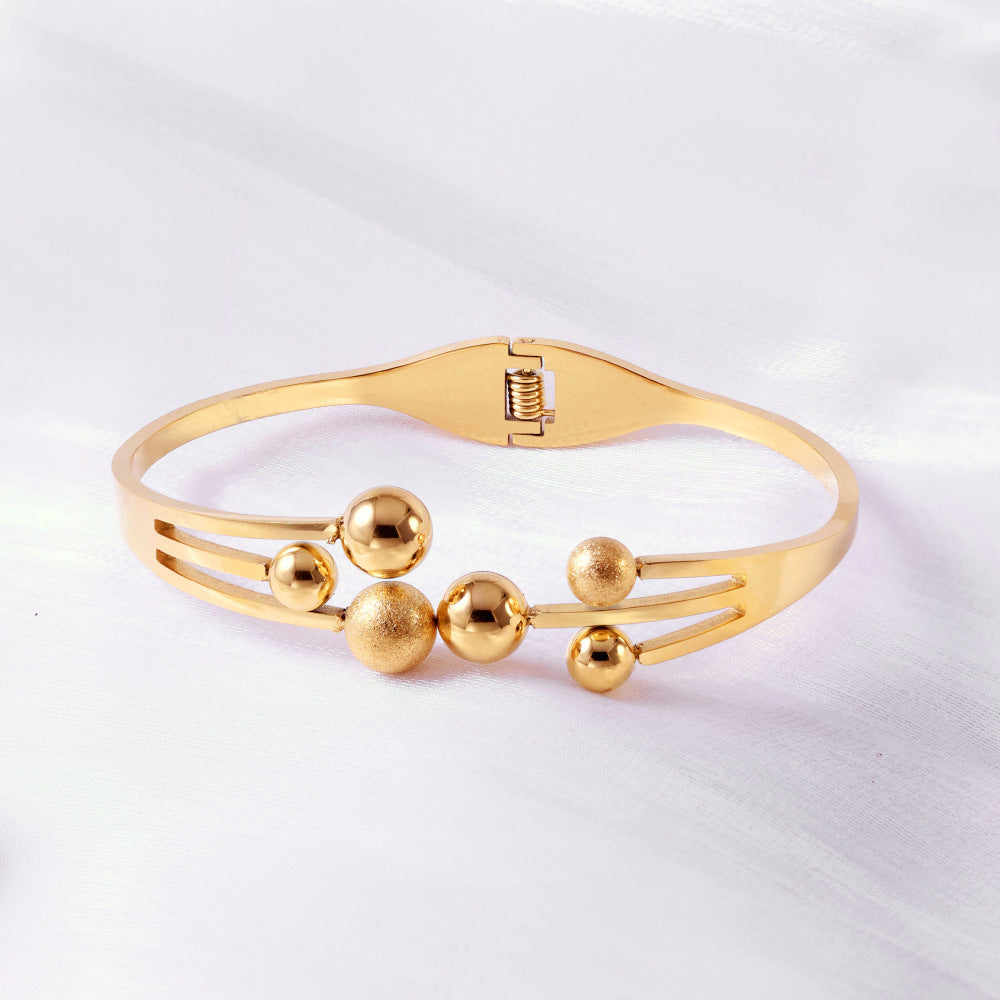 Anastasia Bangle Stella Harte