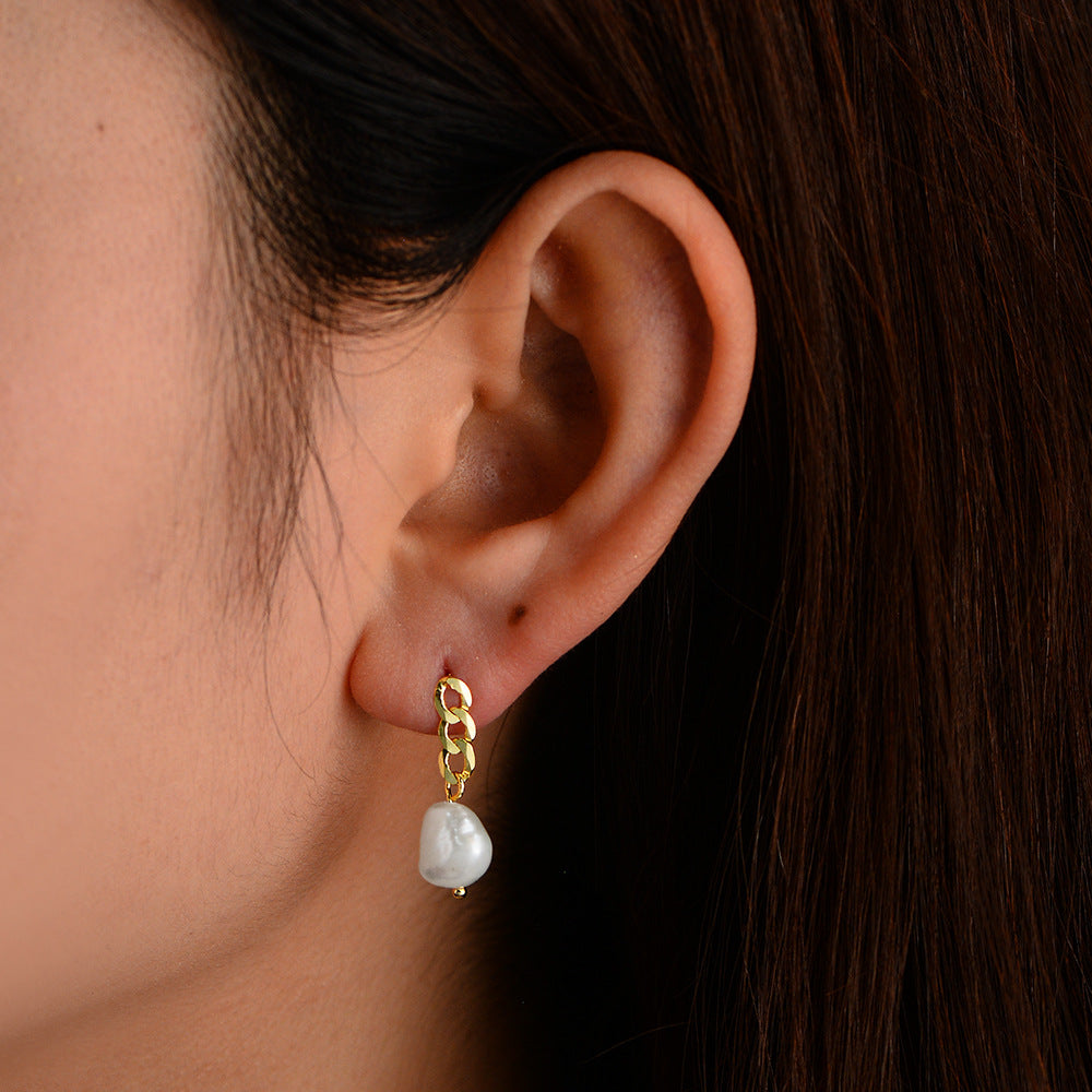 Nora’s BaroqueShine Earrings