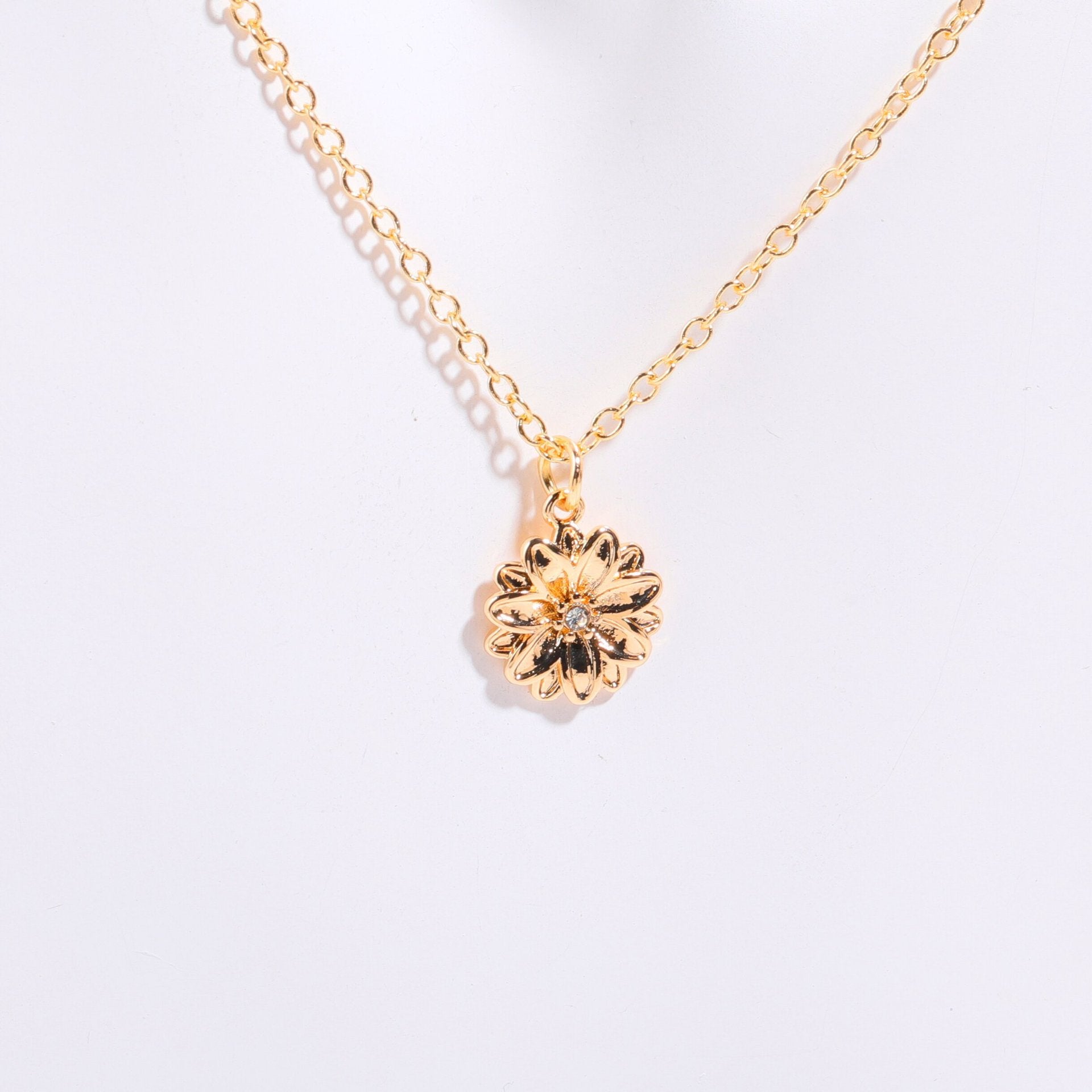 Mama's Bloom Birthstone Necklace