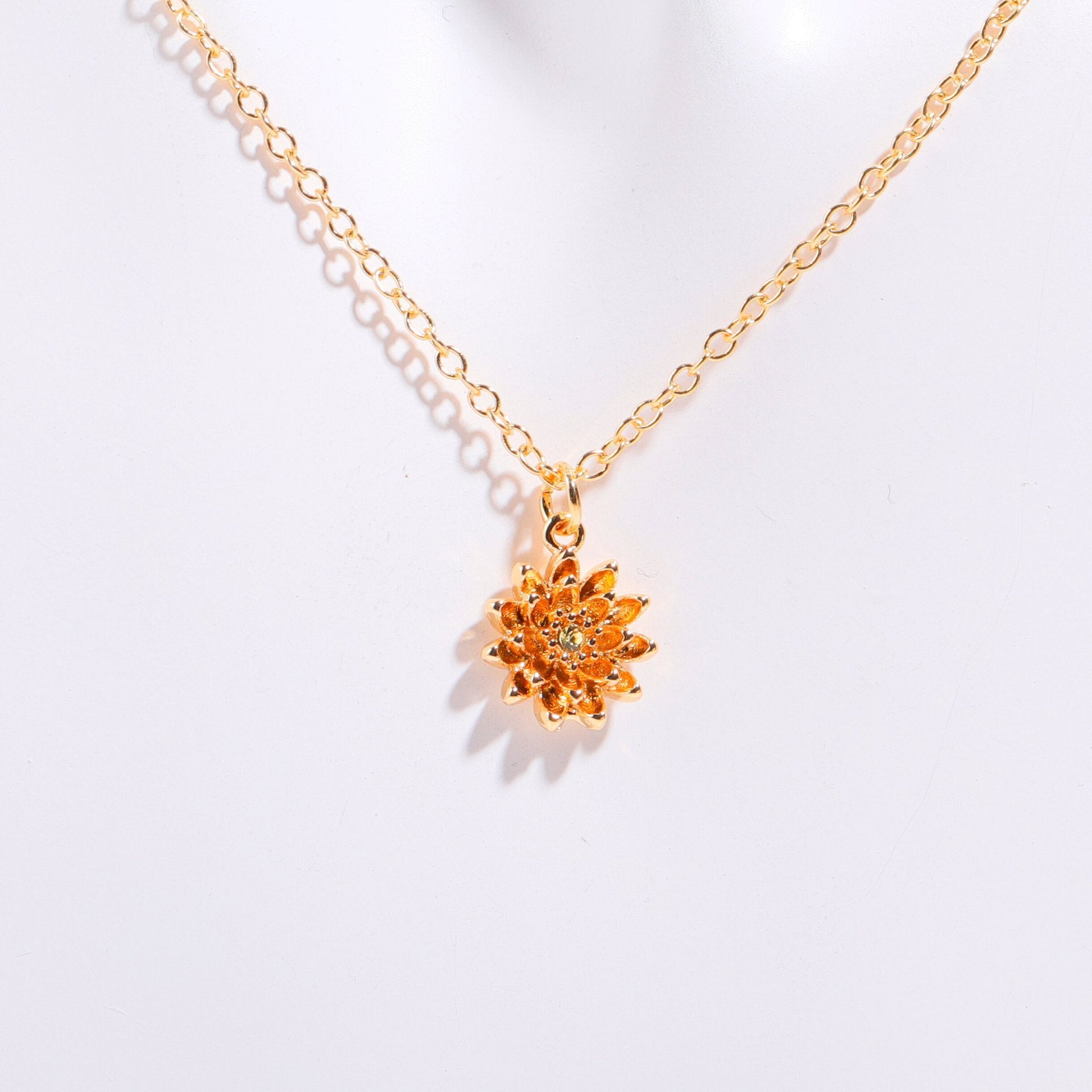 Mama's Bloom Birthstone Necklace