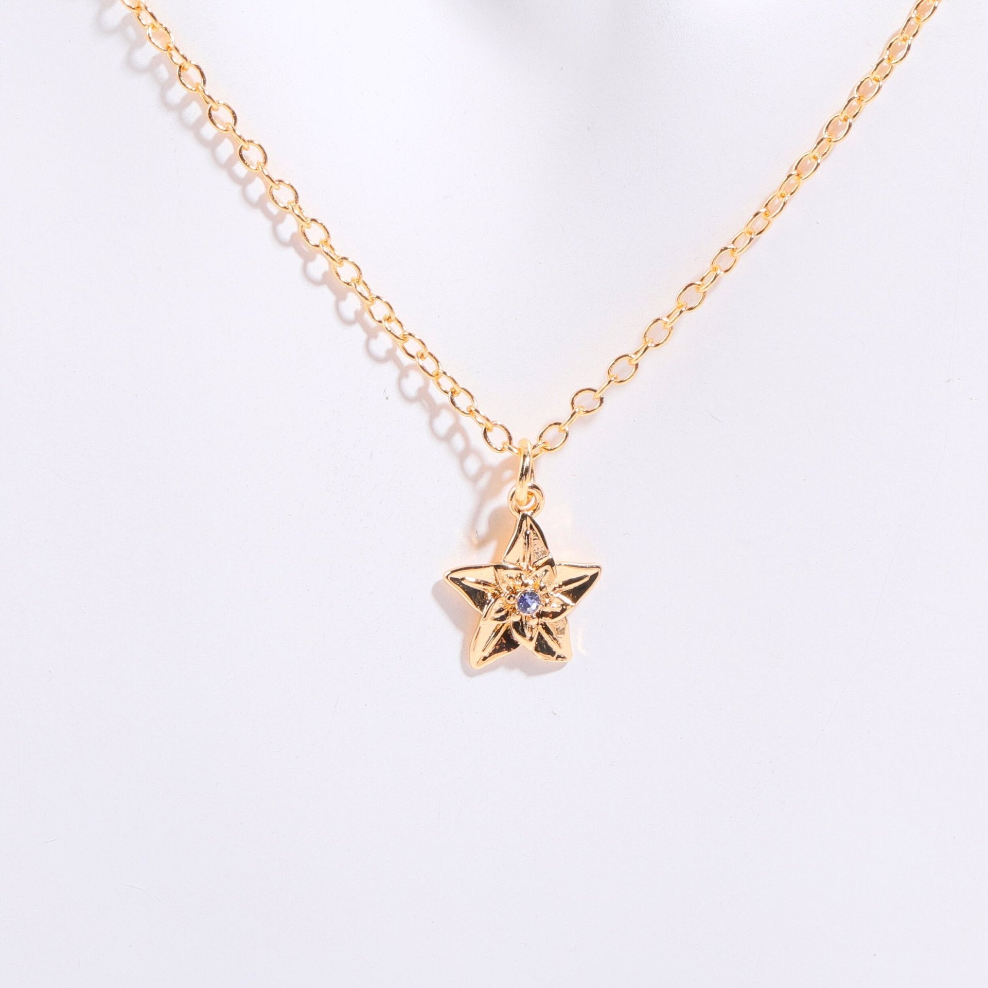 Mama's Bloom Birthstone Necklace Stella Harte