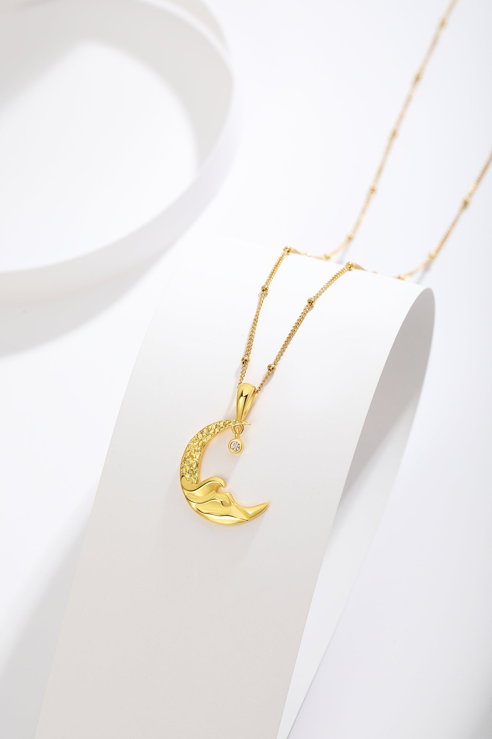 Luna Necklace