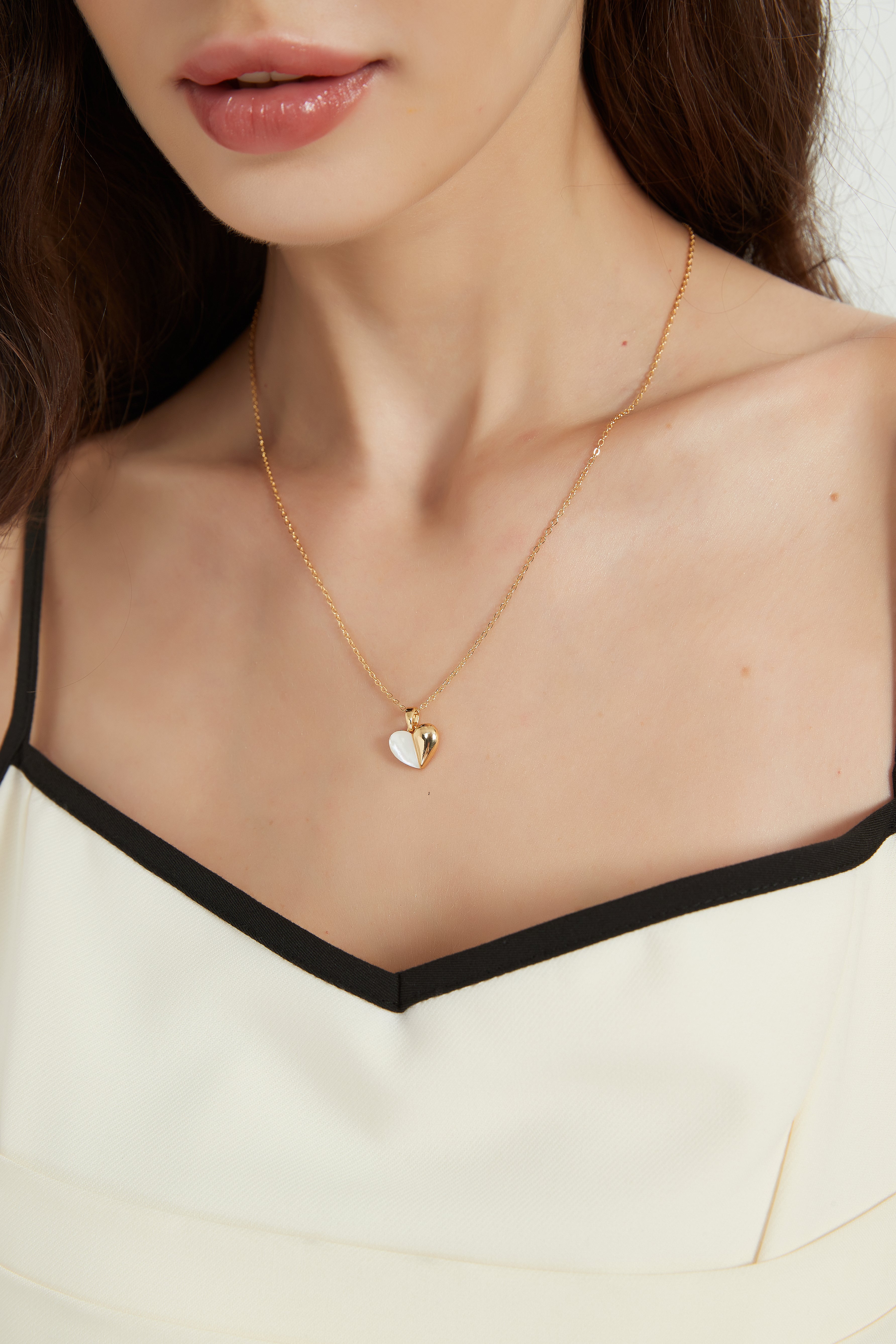 Semi-Heart Pendant Necklace Stella Harte