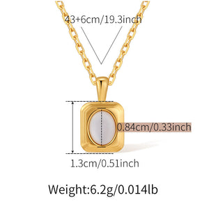 Oval Pearl Frame Necklace