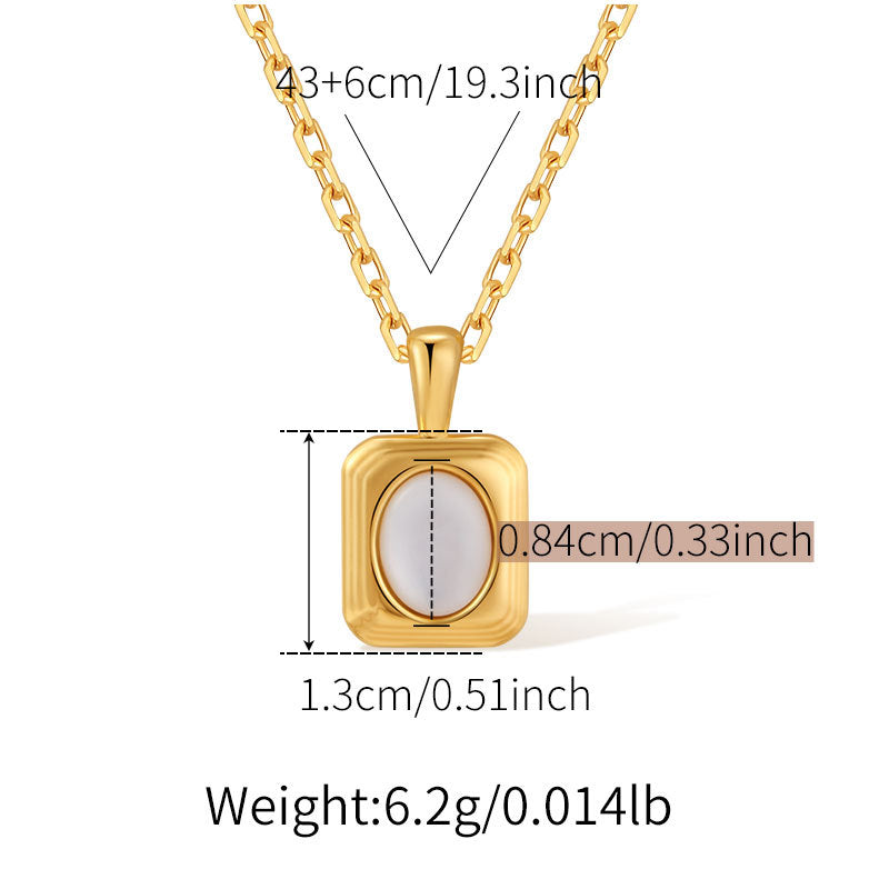 Oval Pearl Frame Necklace