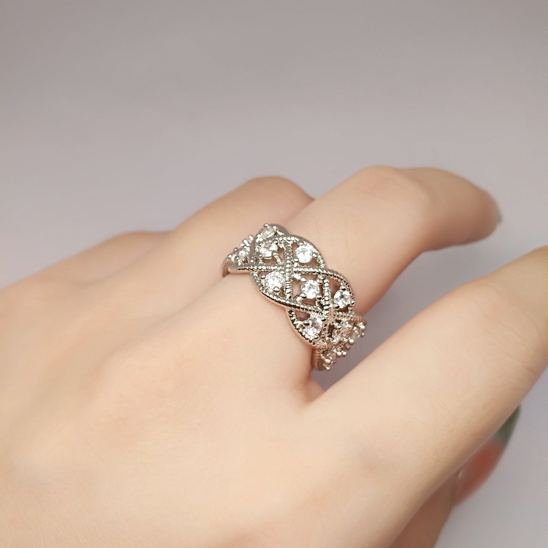 The Eternal Elegance Ring Stella Harte