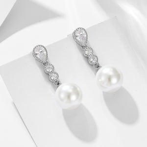 Ava’s PearlElegance Earrings