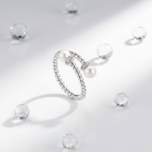 Isolde Twist Ring