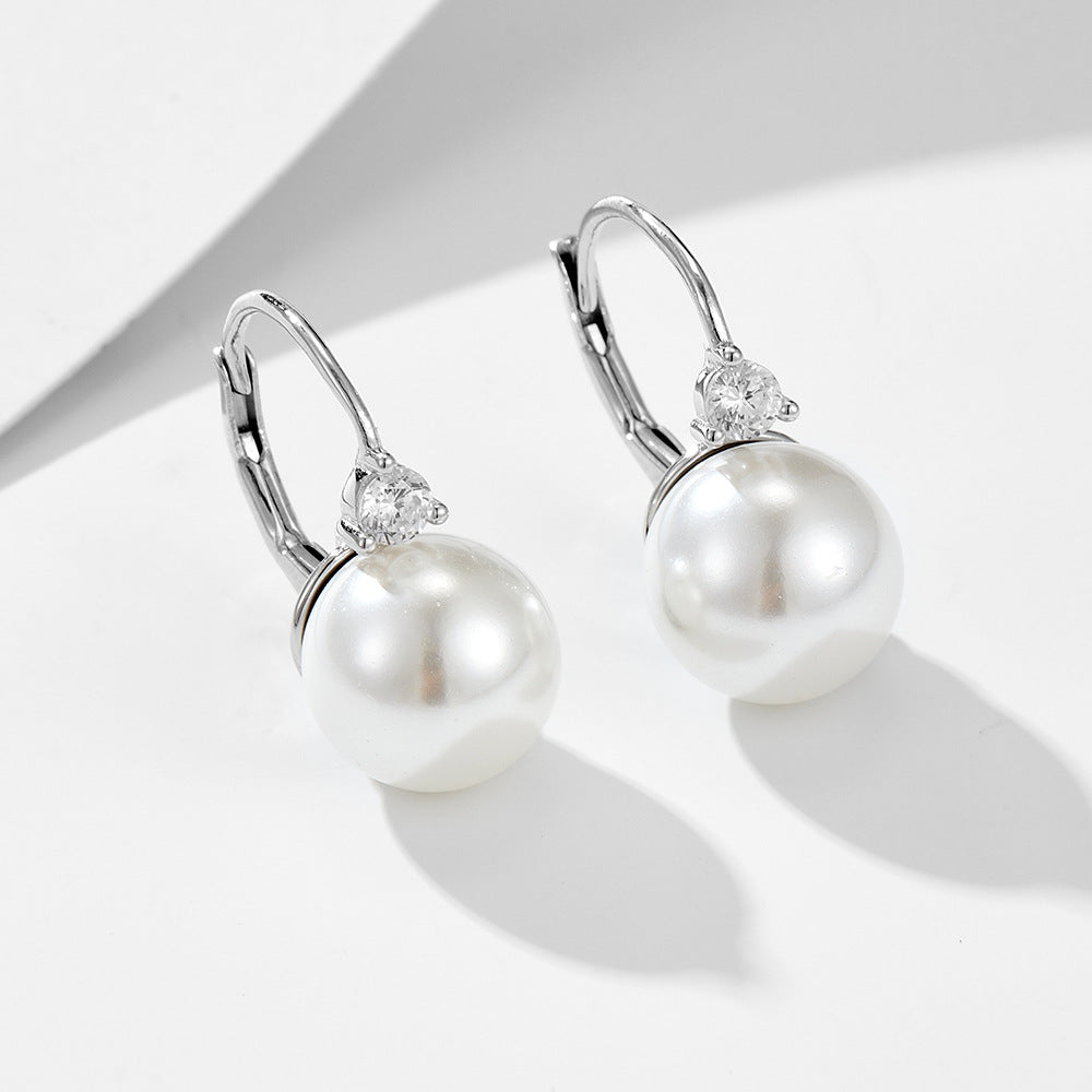 Emma’s PearlClassic Earrings Stella Harte