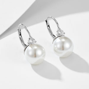 Emma’s PearlClassic Earrings