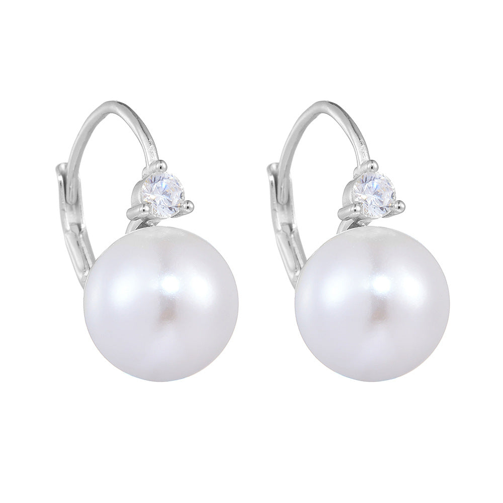 Emma’s PearlClassic Earrings