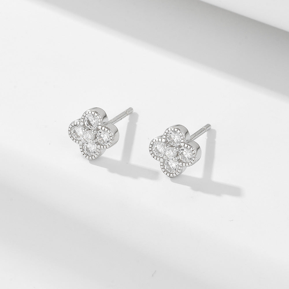 Dazzling Clover Earrings