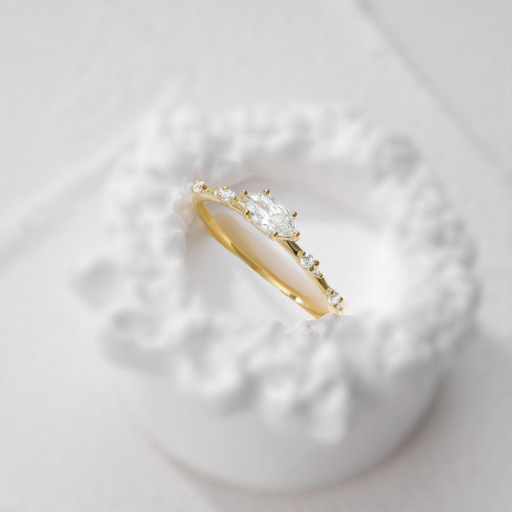 Medusa Ring Stella Harte