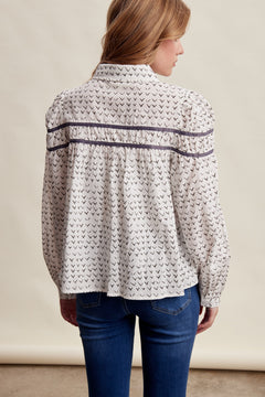 Lavender Pintuck Puff Sleeve Blouse