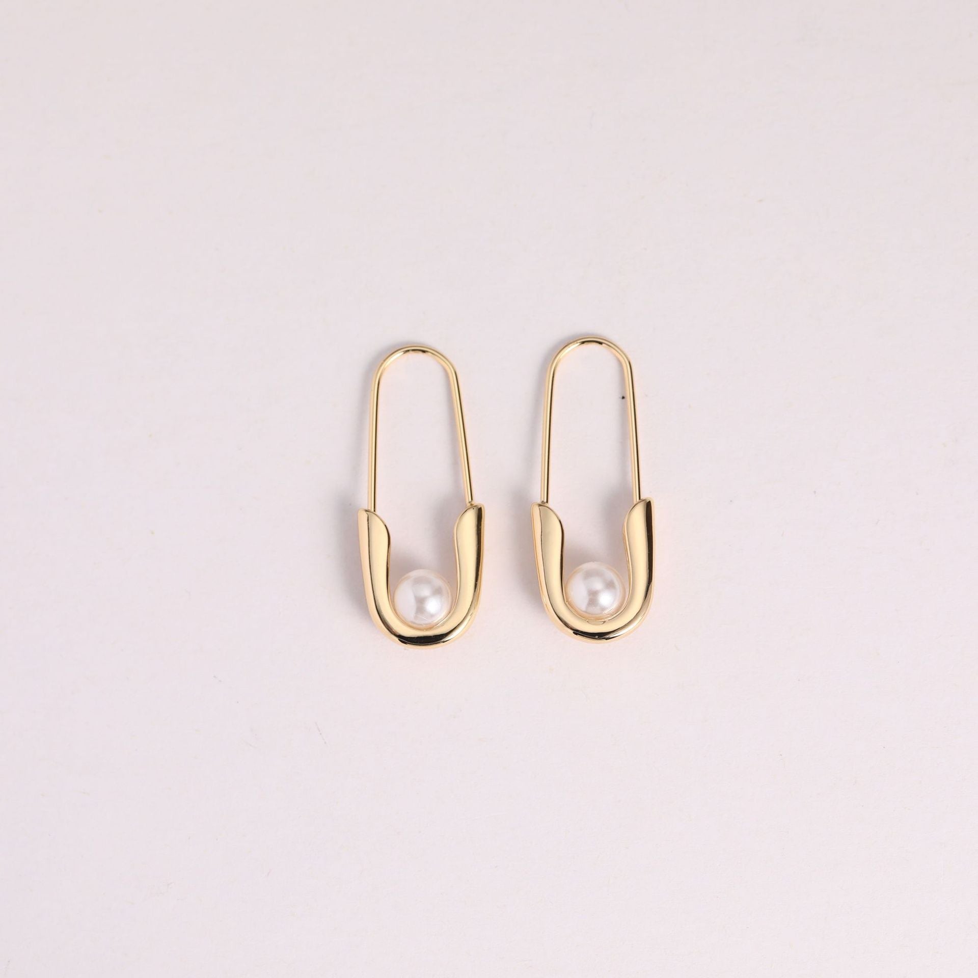 S.Harte Elegant Safety Pin Pearl Earrings