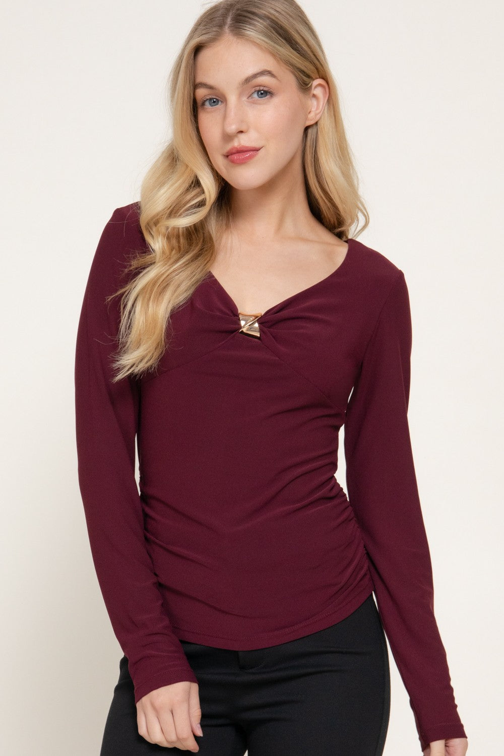 Long Slv Metal Applique V-neck Knit Top