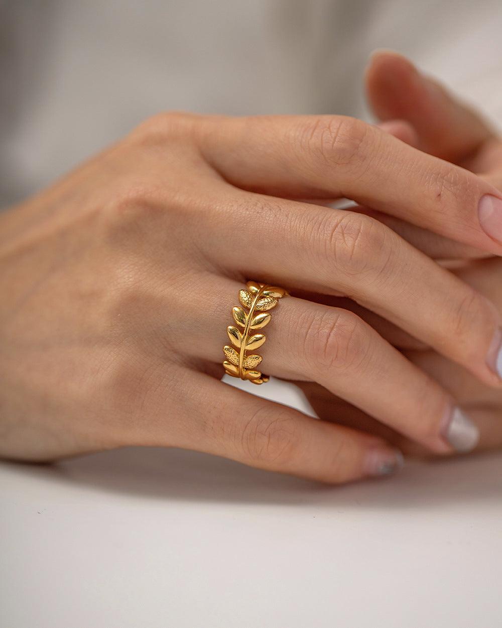 Ivy Ring Stella Harte