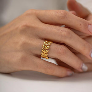 Ivy Ring